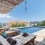 Margini, Private Pool & Sea View