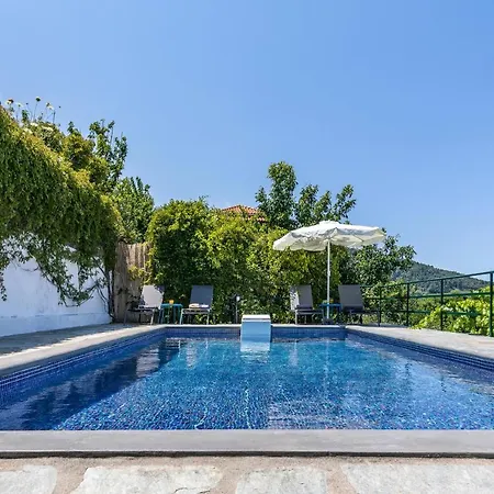 Villa Margini, Aegean Views , Pool Villa, Skopelos