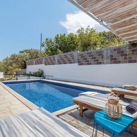 Margini, Private Pool & Sea View 빌라 *