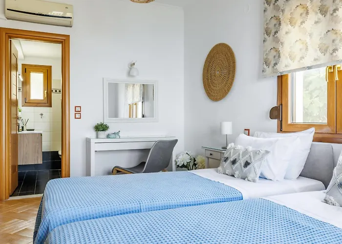 Margini, Private Pool & Sea View * 스코펠로스 타운